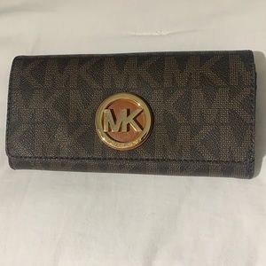 MK wallet